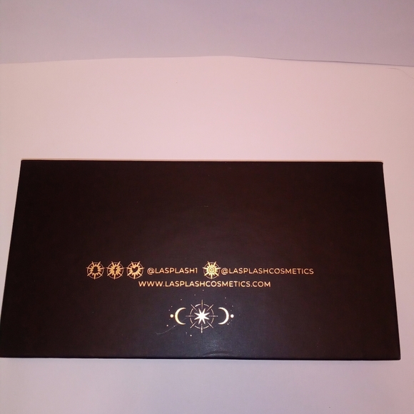 2/$20 LASplash Cosmetics Eyeshadow Palette - Picture 4 of 5